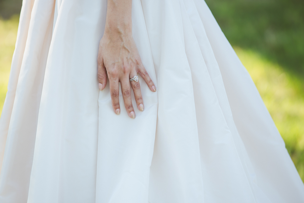bride's ring