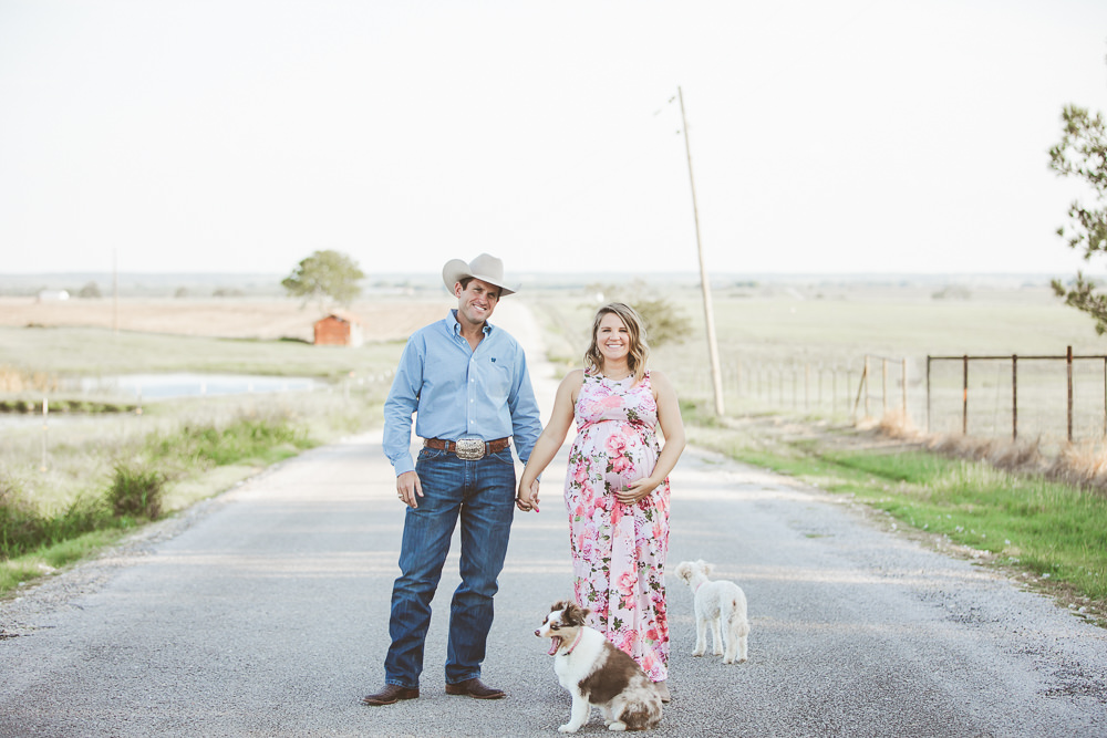 5S Ranch Maternity Session